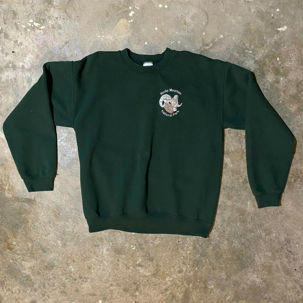 Gildan Mens Green Pullover Sweater  Size M